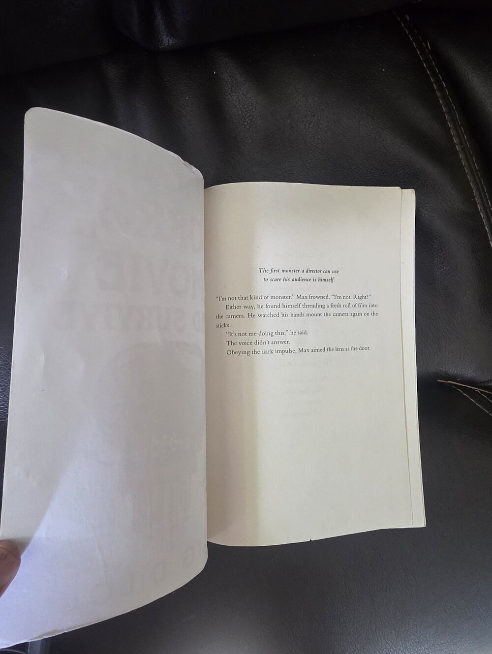How to Make a Horror Movie and Survive by Craig Dilouie: Used - Picture 3 of 3
